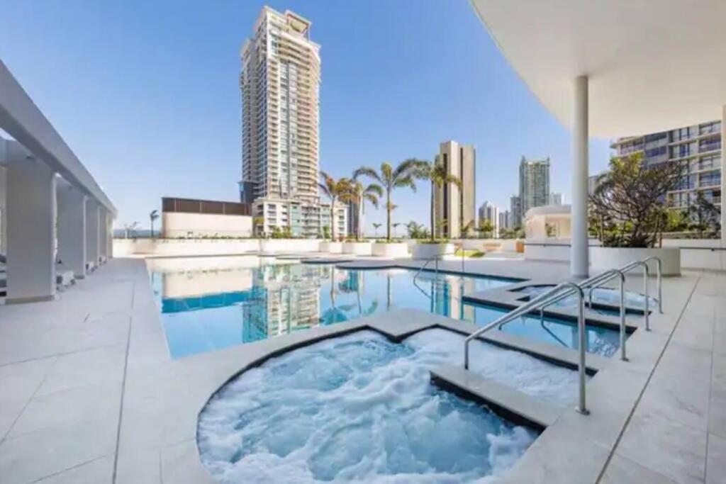 Ocean Surfers Paradise Apartment Gold Coast
